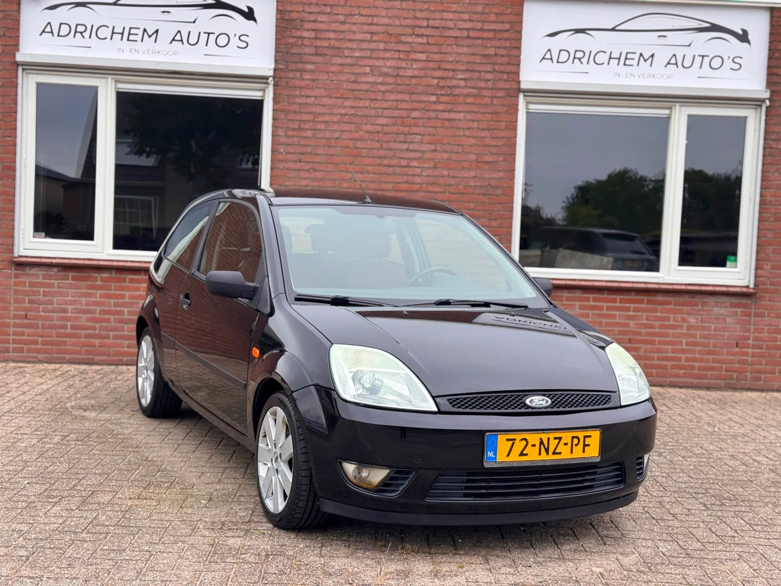 Ford Fiesta (2004) — foto 1