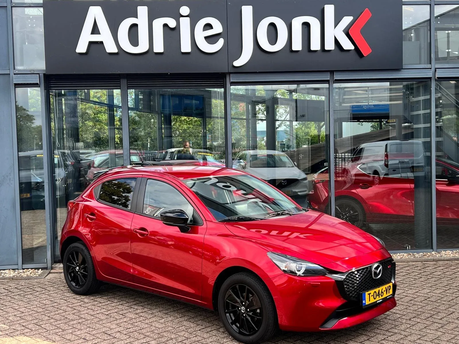 Mazda 2 (2023) — foto 1