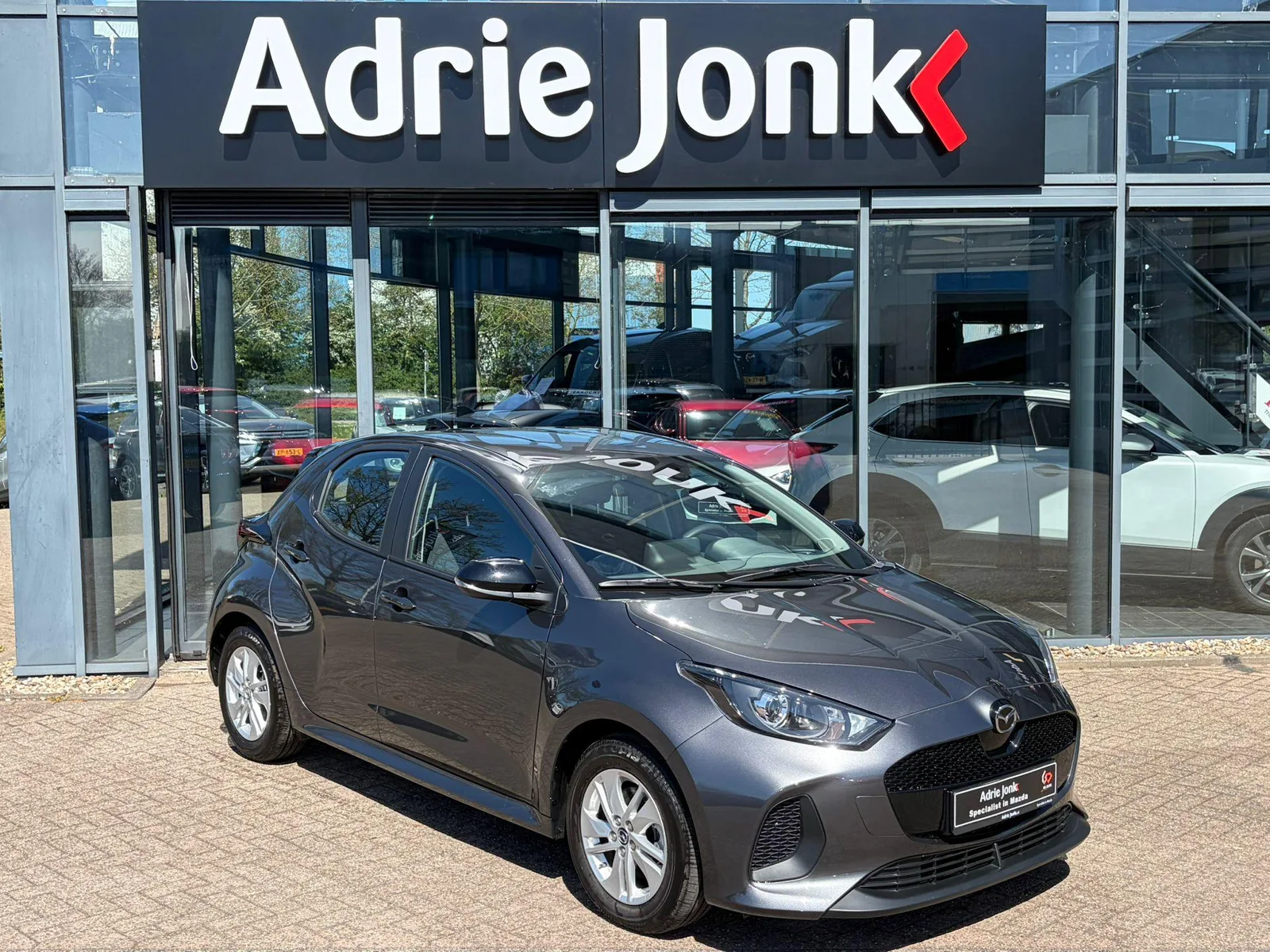 Mazda 2 Hybrid (2025) — foto 1