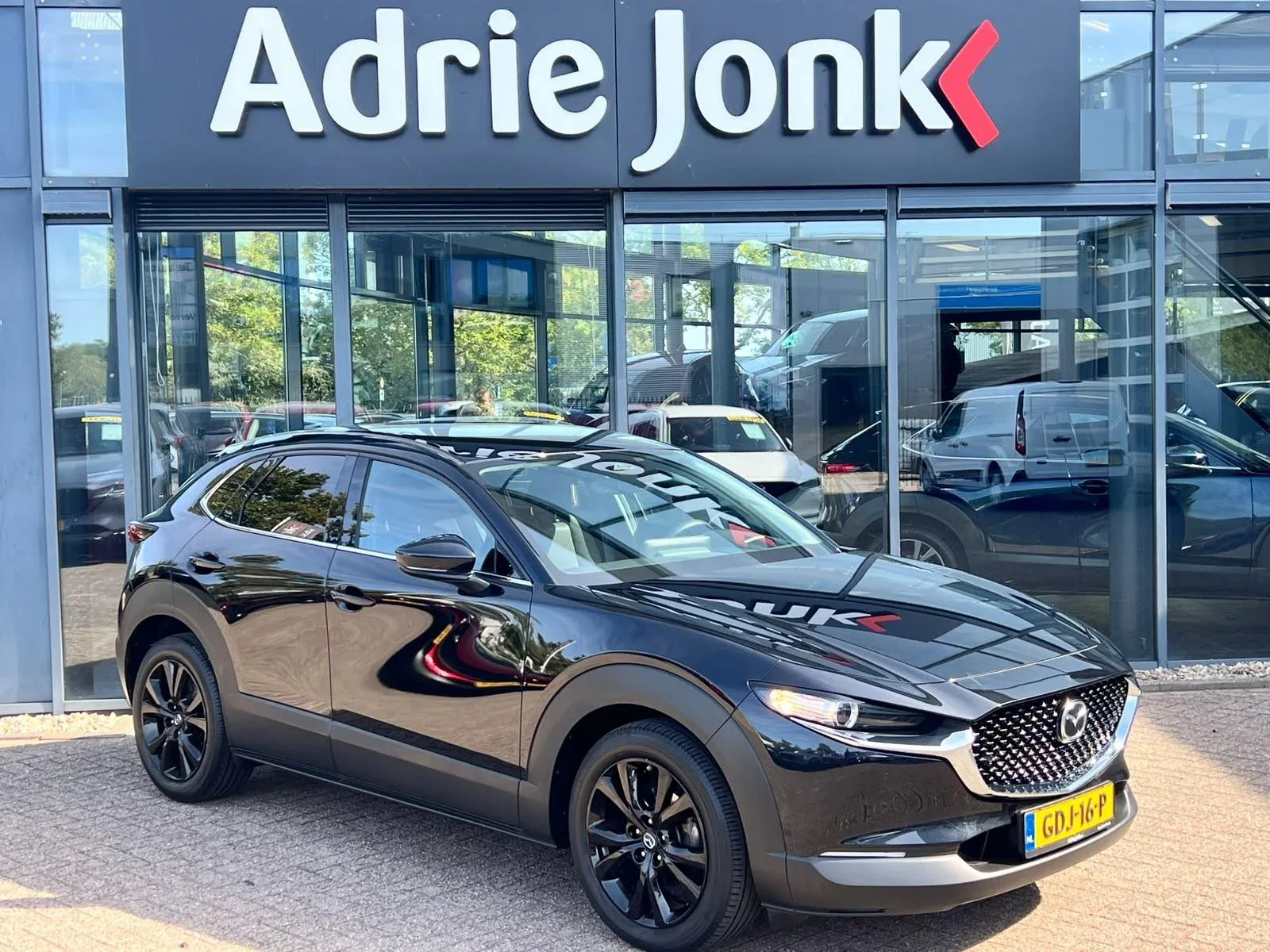 Mazda CX-30 (2024) — foto 1