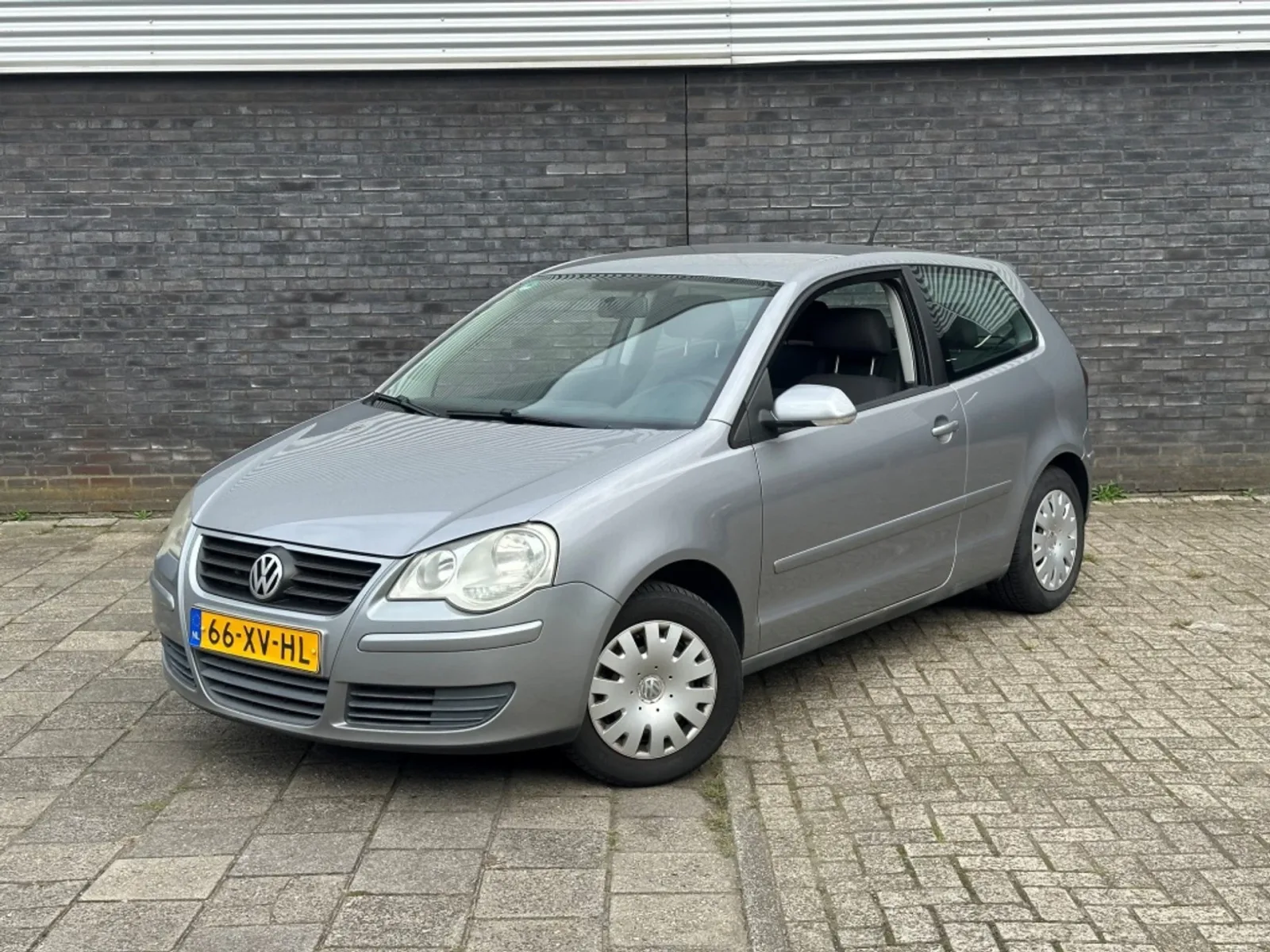 Volkswagen Polo (2008) — foto 1