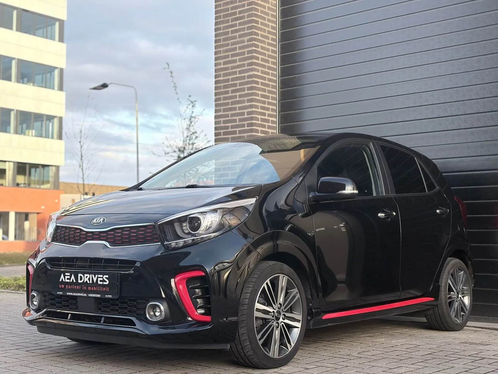 Kia Picanto (2018) — foto 1