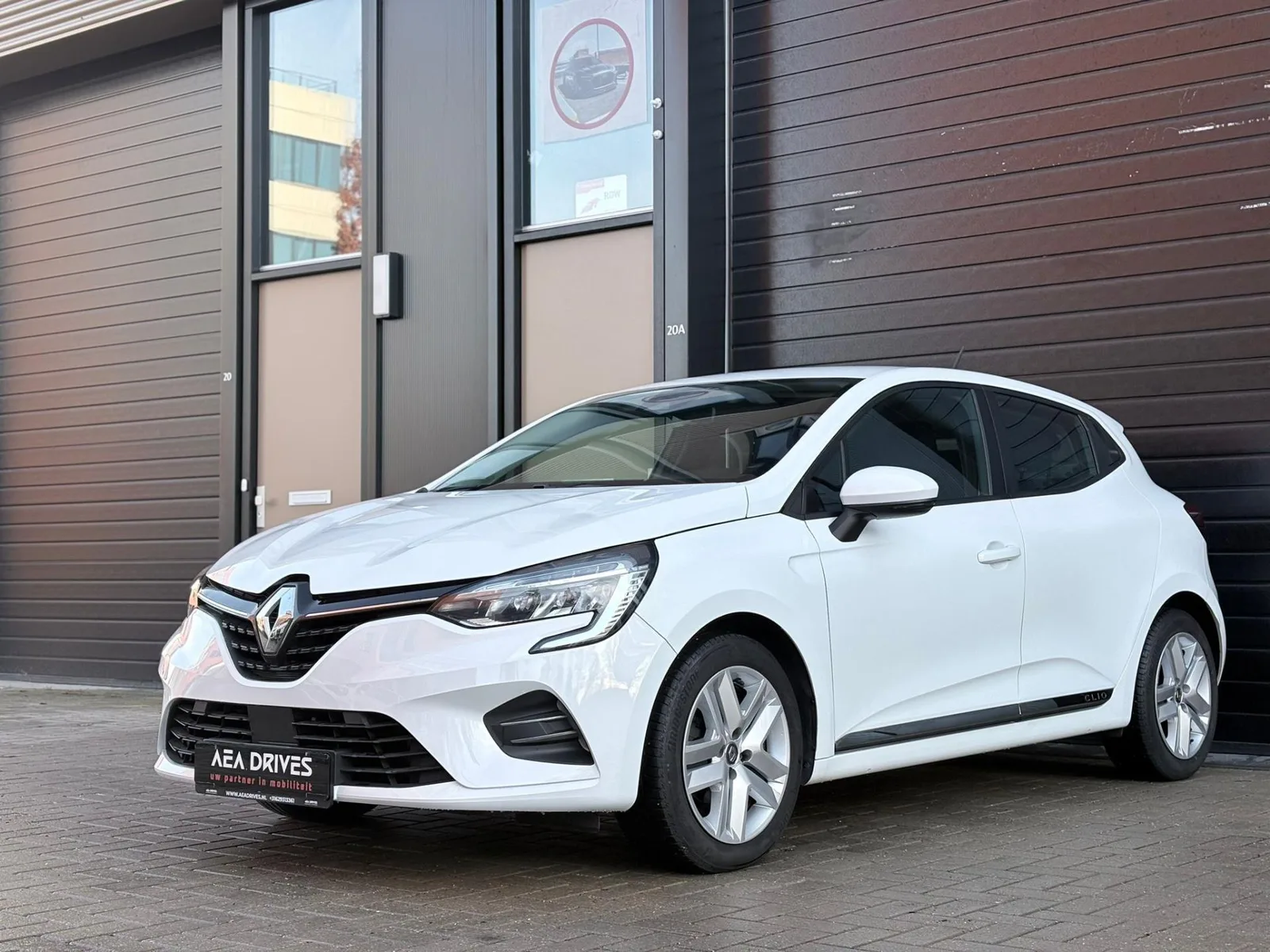 Renault Clio (2020) — foto 1