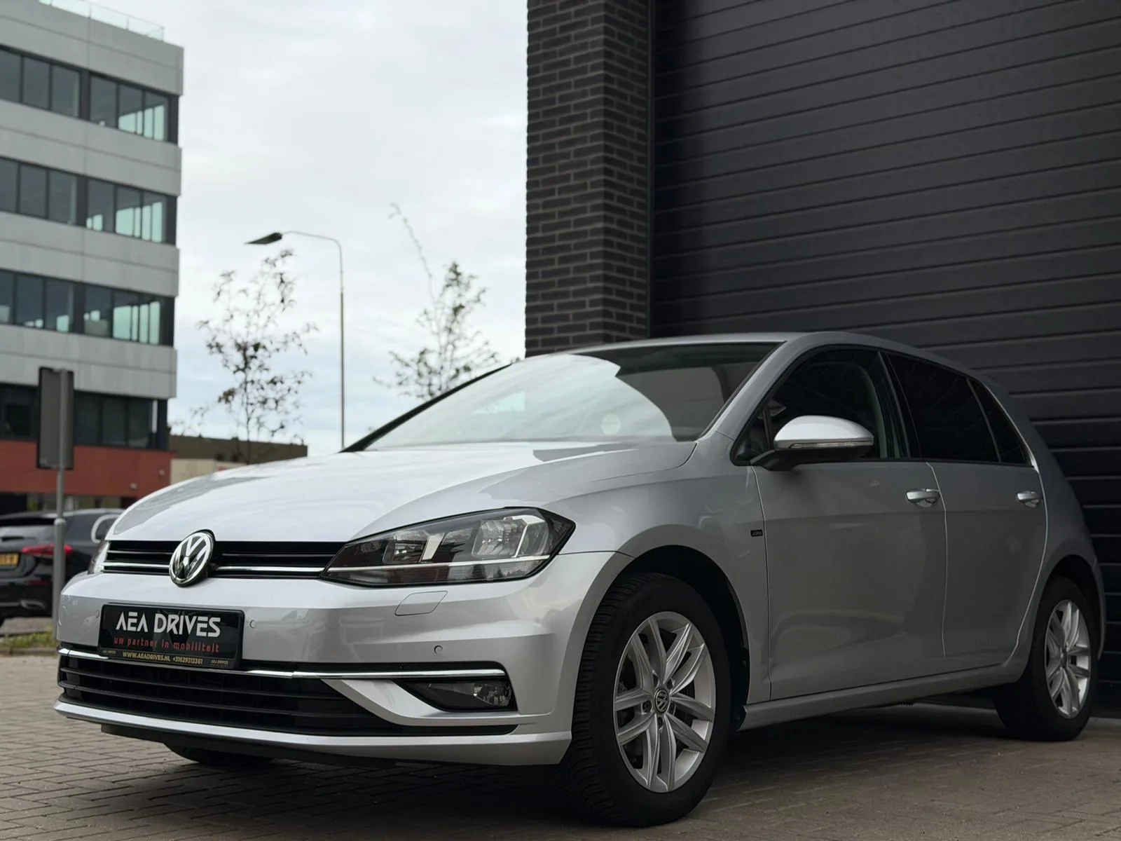 Volkswagen Golf (2018) — foto 1