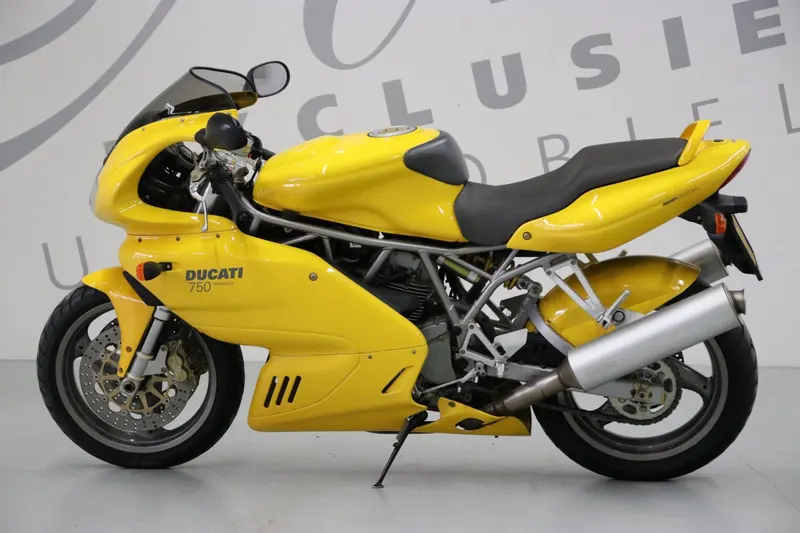 Ducati 750 SS (2003)