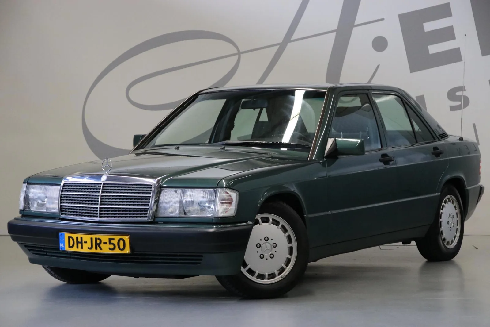 Mercedes-Benz 190-Serie (1991) — foto 1