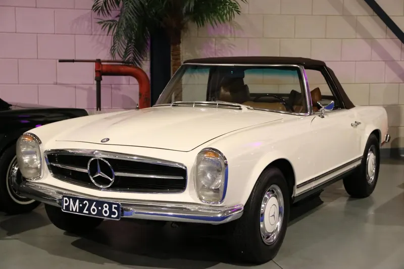 Mercedes-Benz 280 SL (1971)