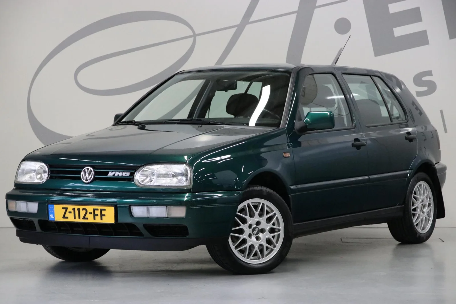 Volkswagen Golf (1996) — foto 1