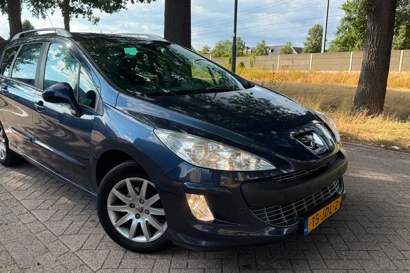 Peugeot 308 (2009)