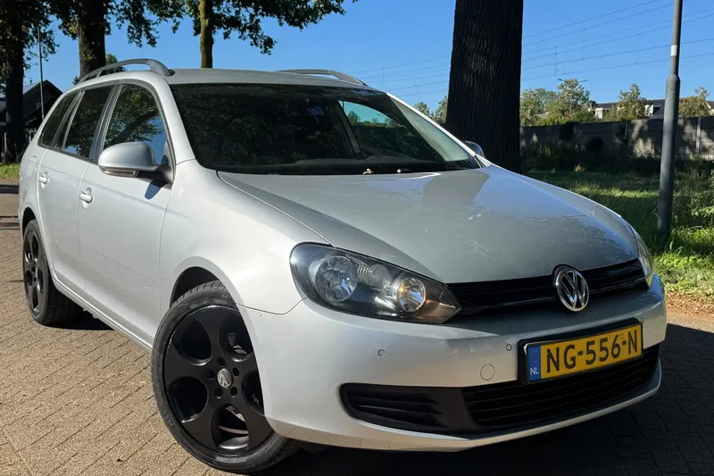 Volkswagen Golf (2010)