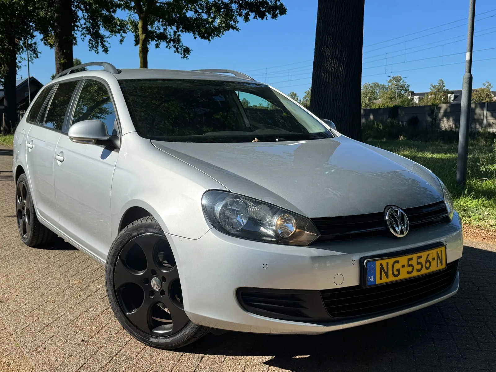 Volkswagen Golf (2010) — foto 1