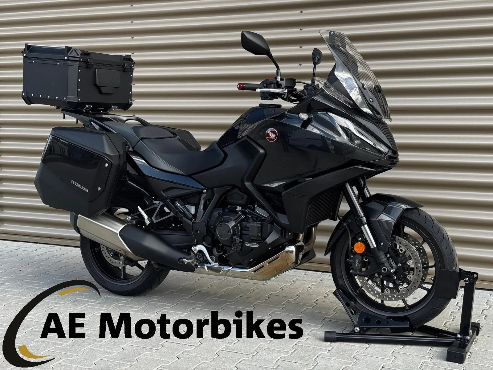 Honda NT 1100 (2023) — foto 1