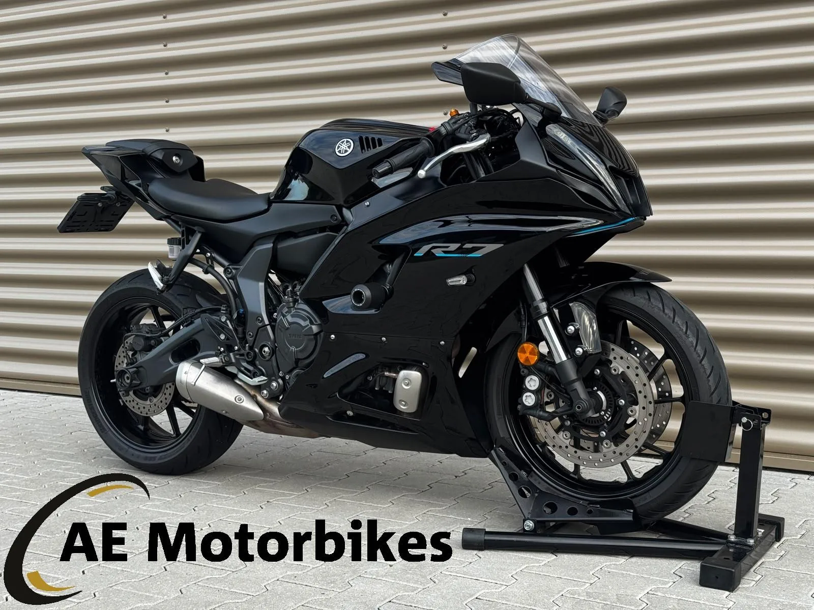 Yamaha YZF-R7 (2023) — foto 1