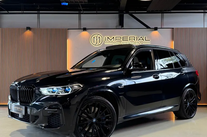 BMW X5 (2022)