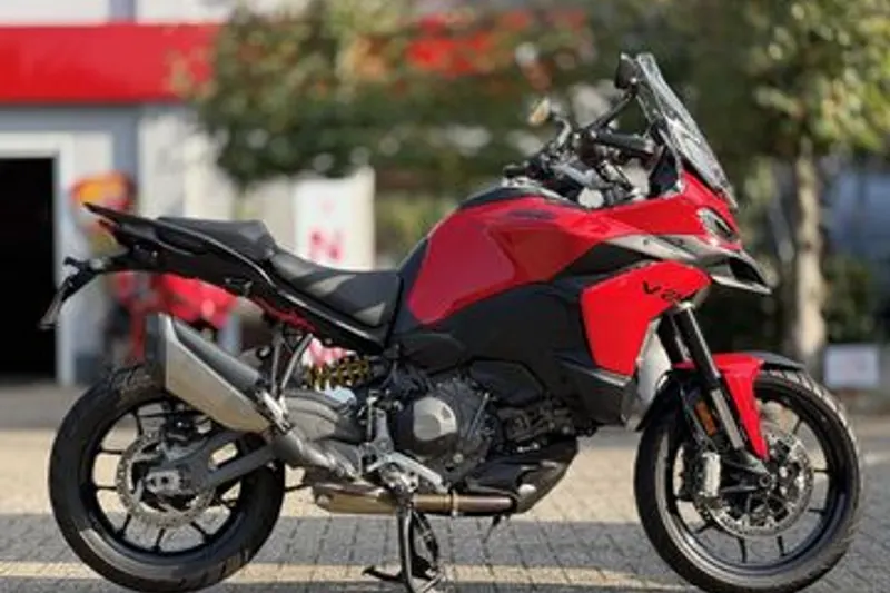 Ducati Multistrada V2 (2025)