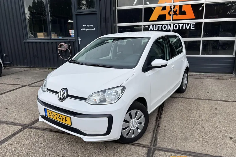 Volkswagen Up! (2016)