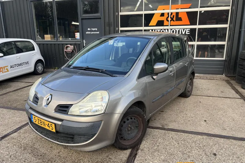 Renault Modus (2009)