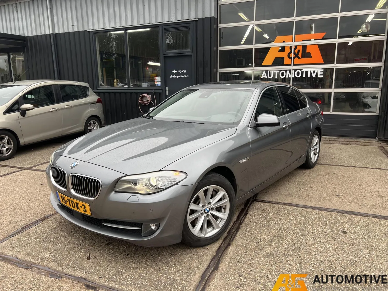 BMW 5-Serie (2012) — foto 1