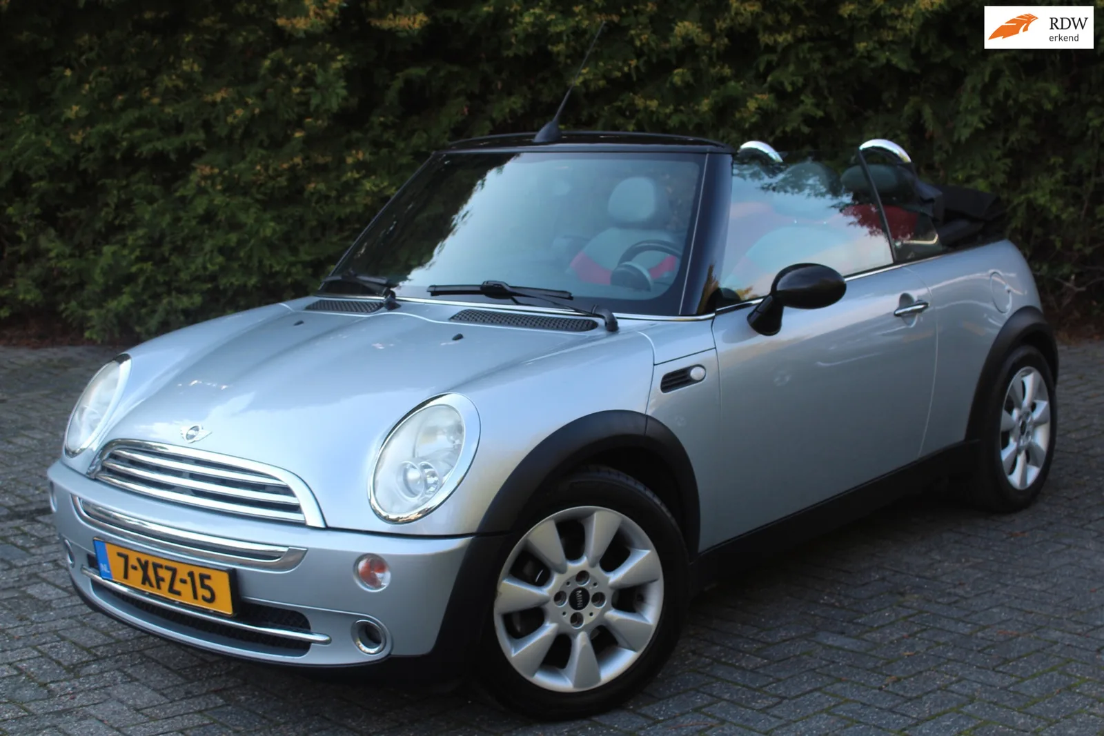 MINI Cabrio (2004) — foto 1