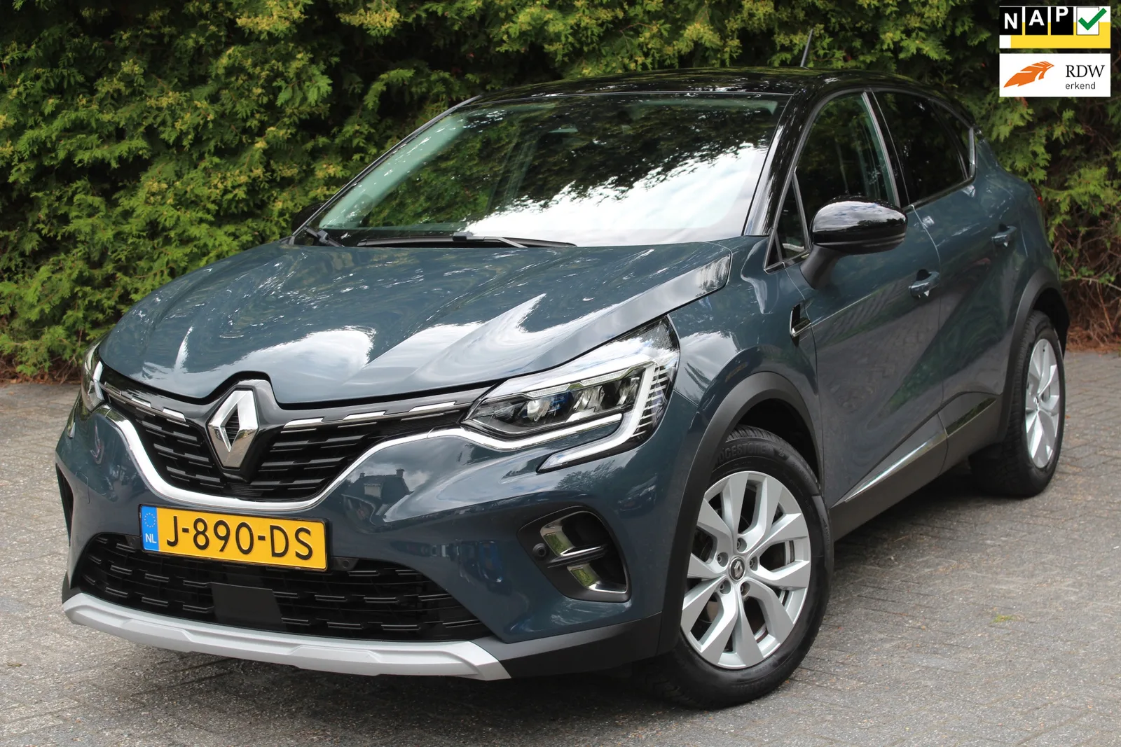 Renault Captur (2020) — foto 1