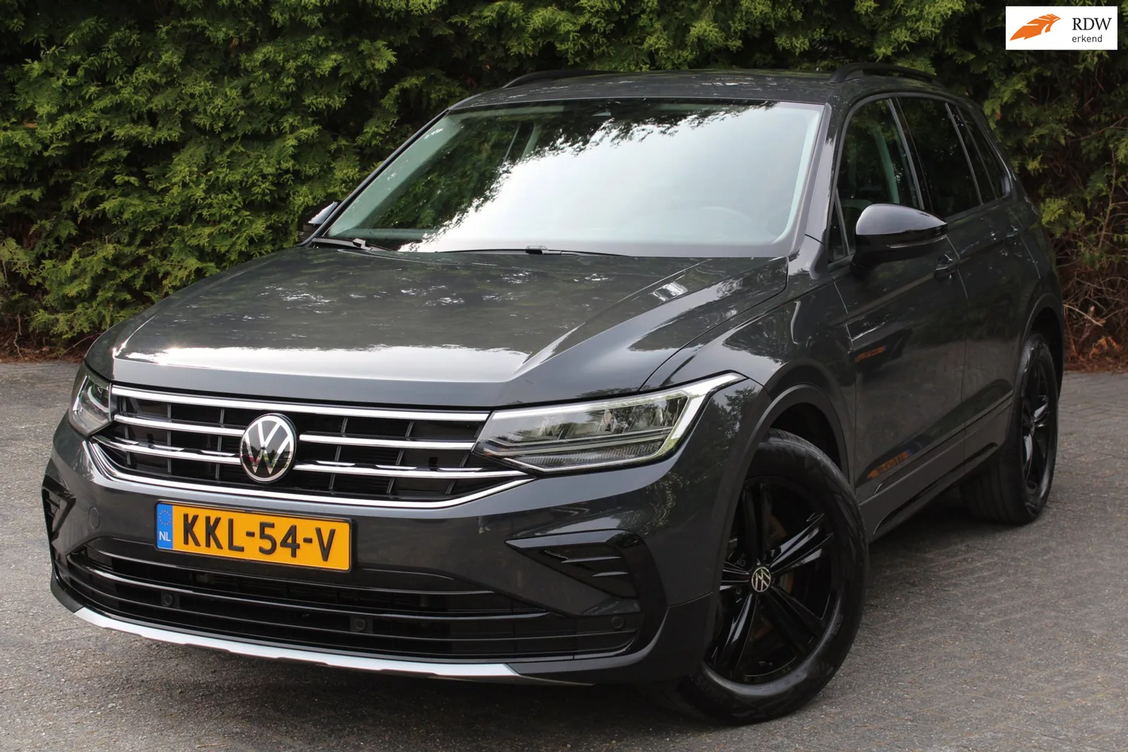 Volkswagen Tiguan (2022) — foto 1