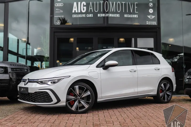 Volkswagen Golf (2022)