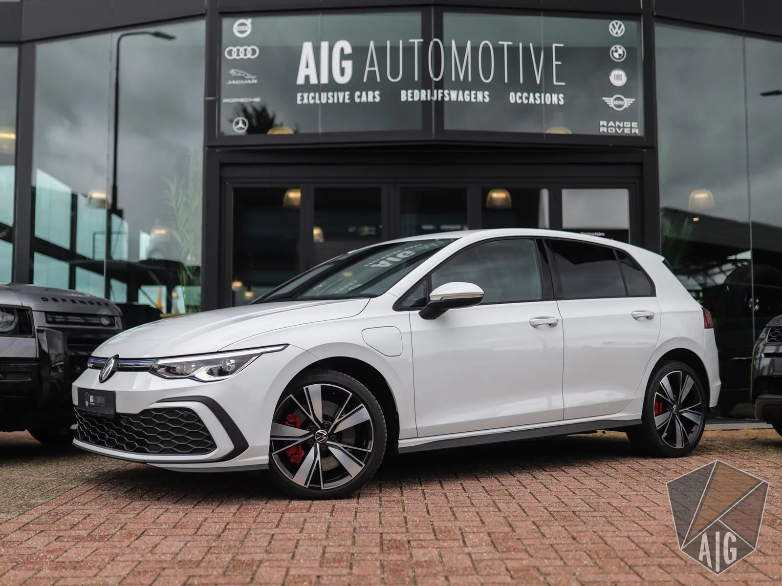 Volkswagen Golf (2022) — foto 1