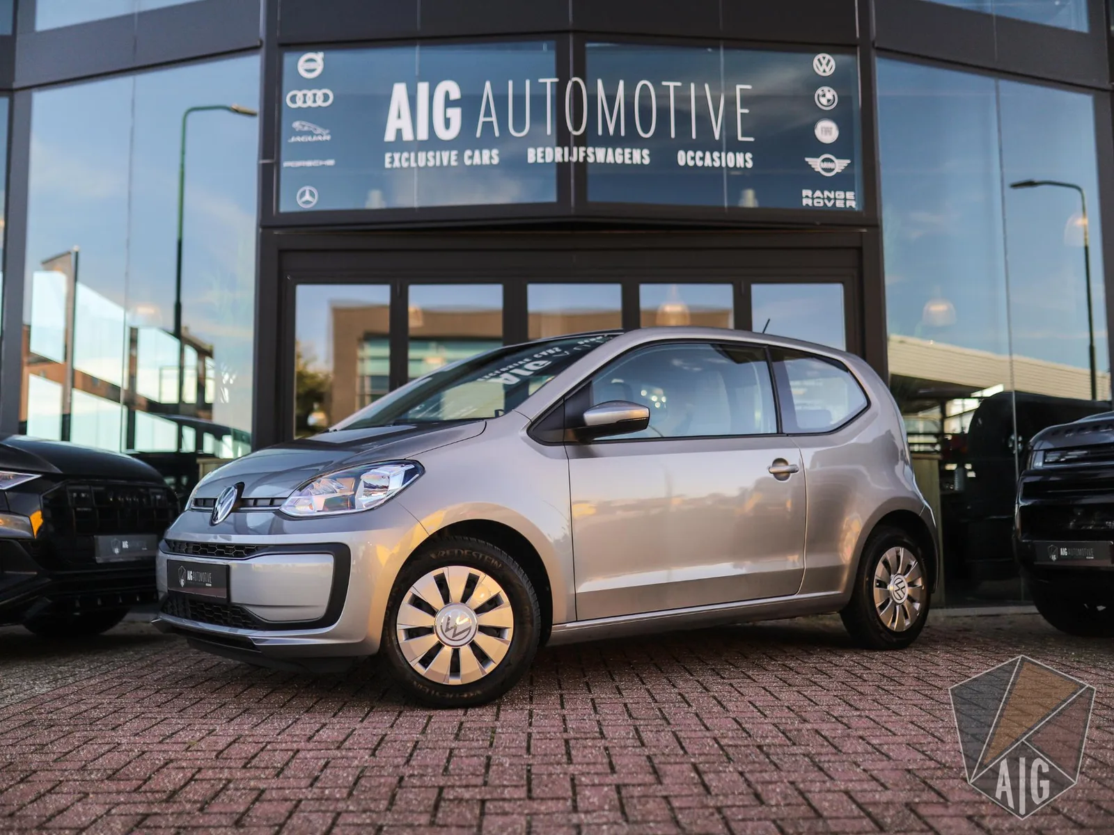 Volkswagen Up! (2022) — foto 1