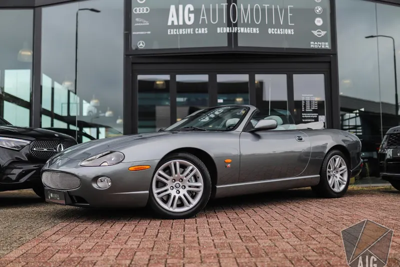 Jaguar XK (2004)