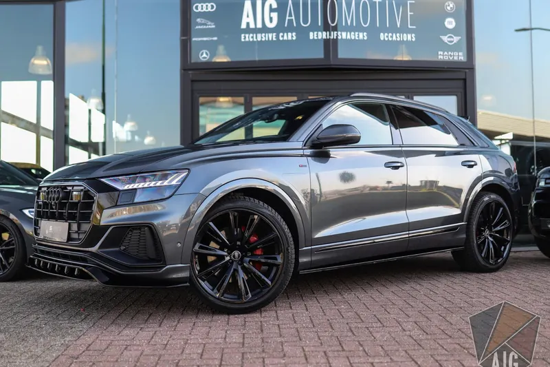 Audi Q8 (2021)