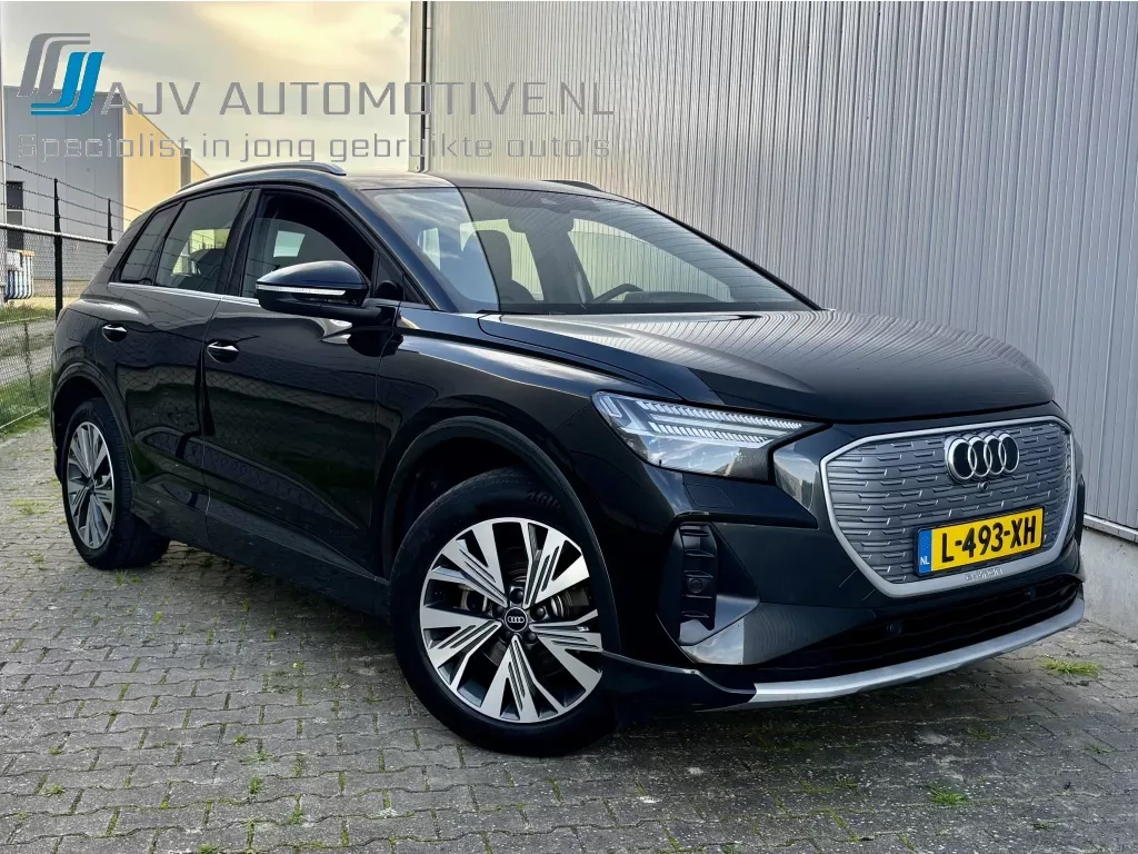 Audi Q4 e-tron (2021) — foto 1