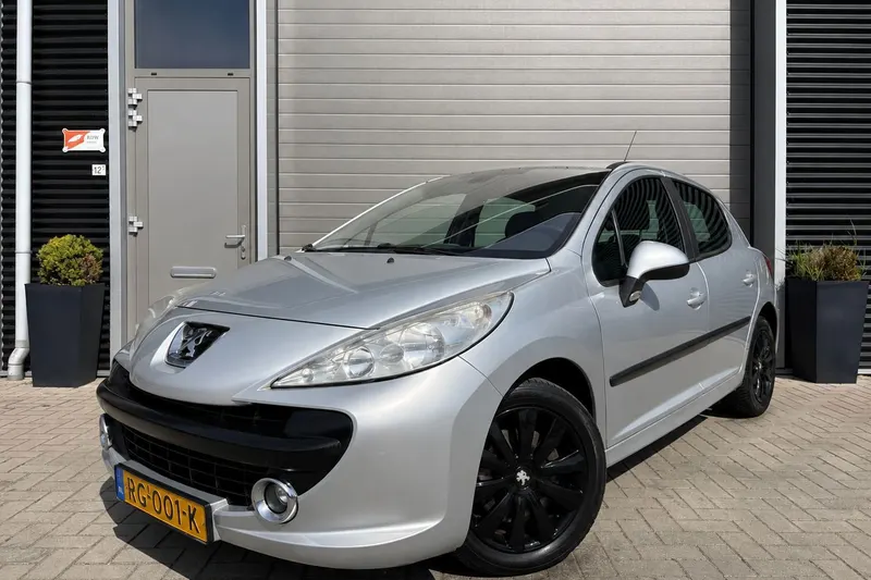 Peugeot 207 (2007)