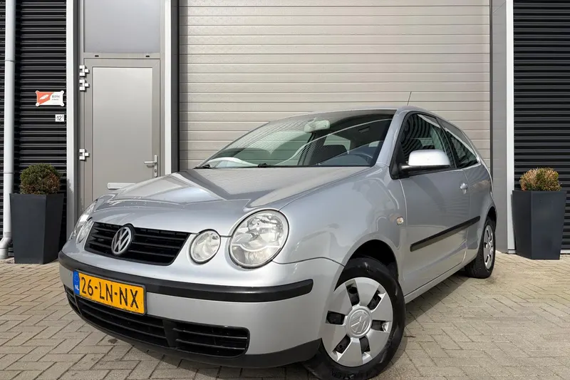 Volkswagen Polo (2003)