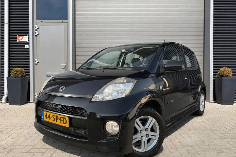 Daihatsu Sirion (2006)