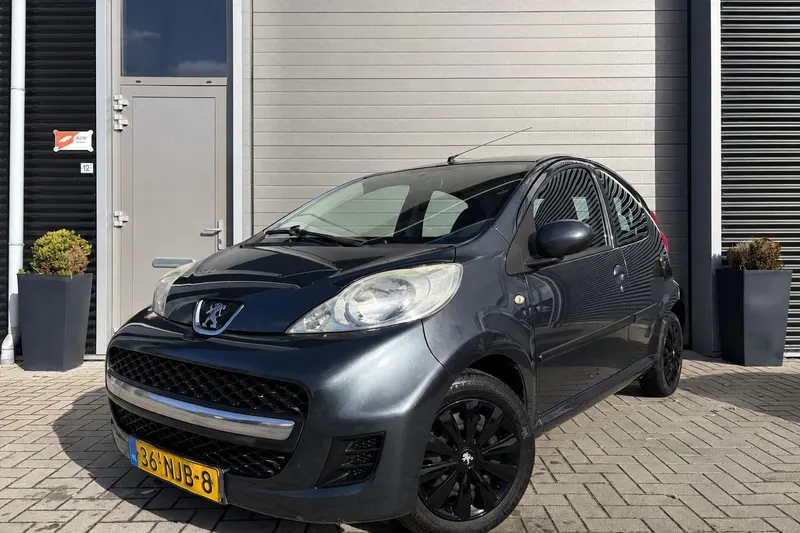 Peugeot 107 (2010)