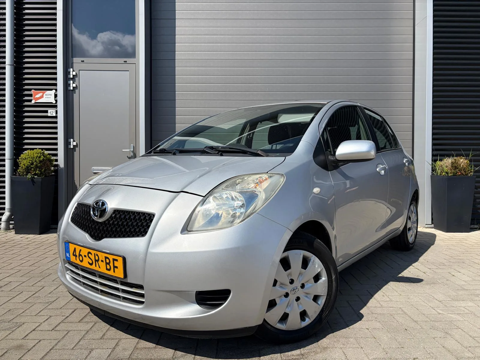 Toyota Yaris (2006) — foto 1