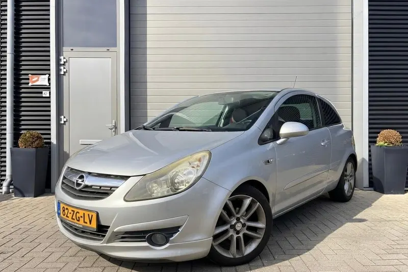 Opel Corsa (2008)