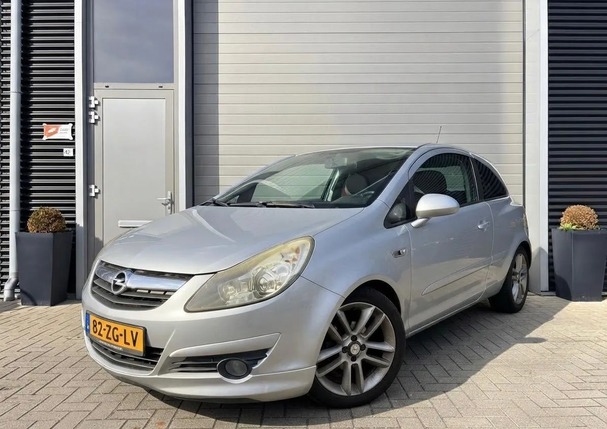 Opel Corsa (2008) — foto 1