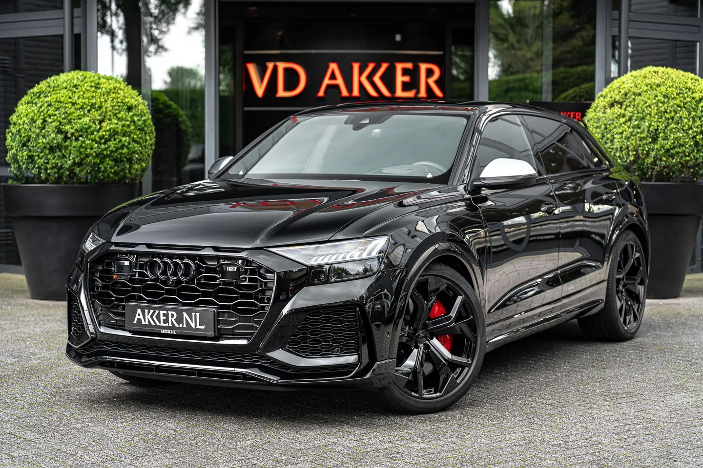 Audi RS Q8 (2022) — foto 1