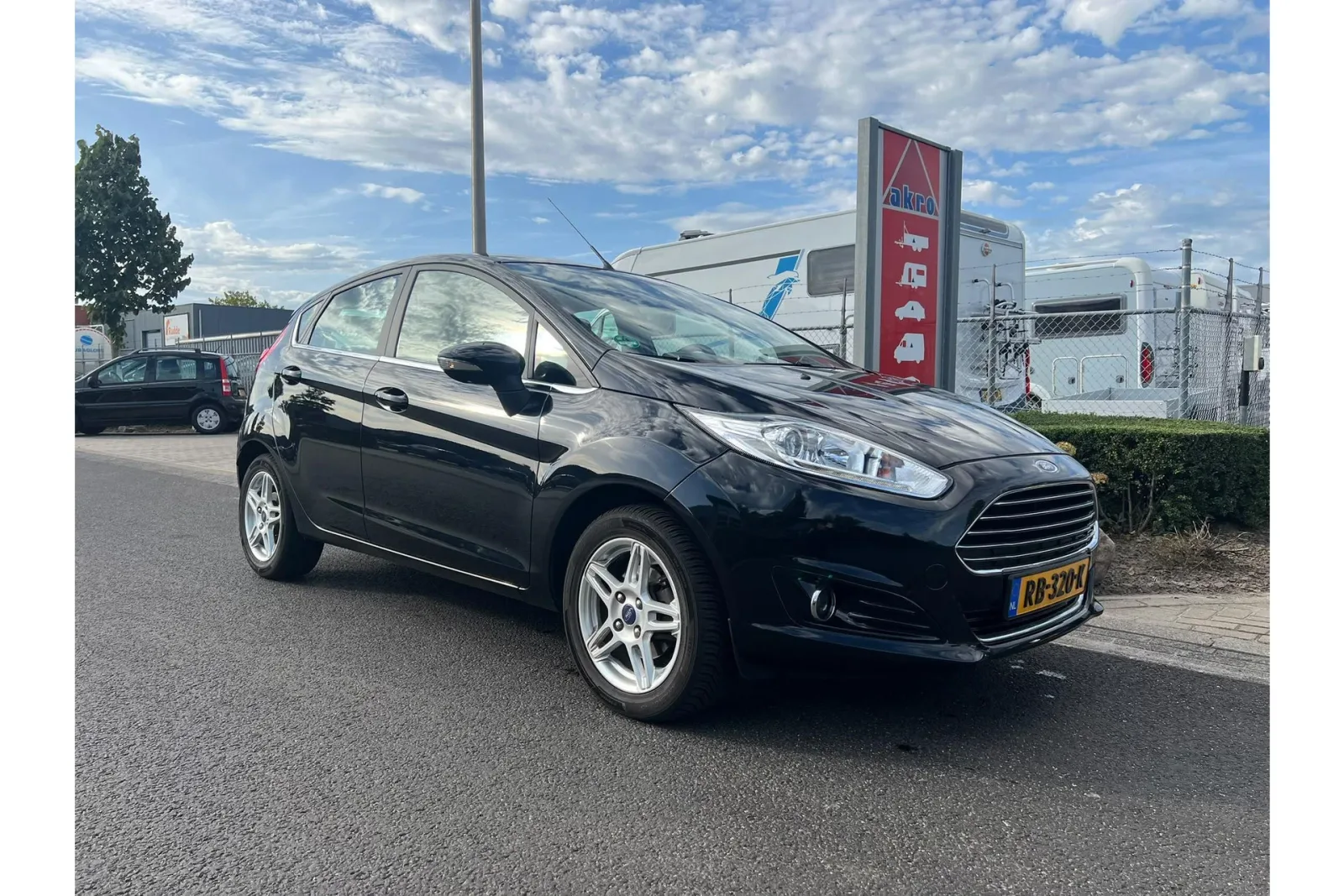 Ford Fiesta (2014) — foto 1