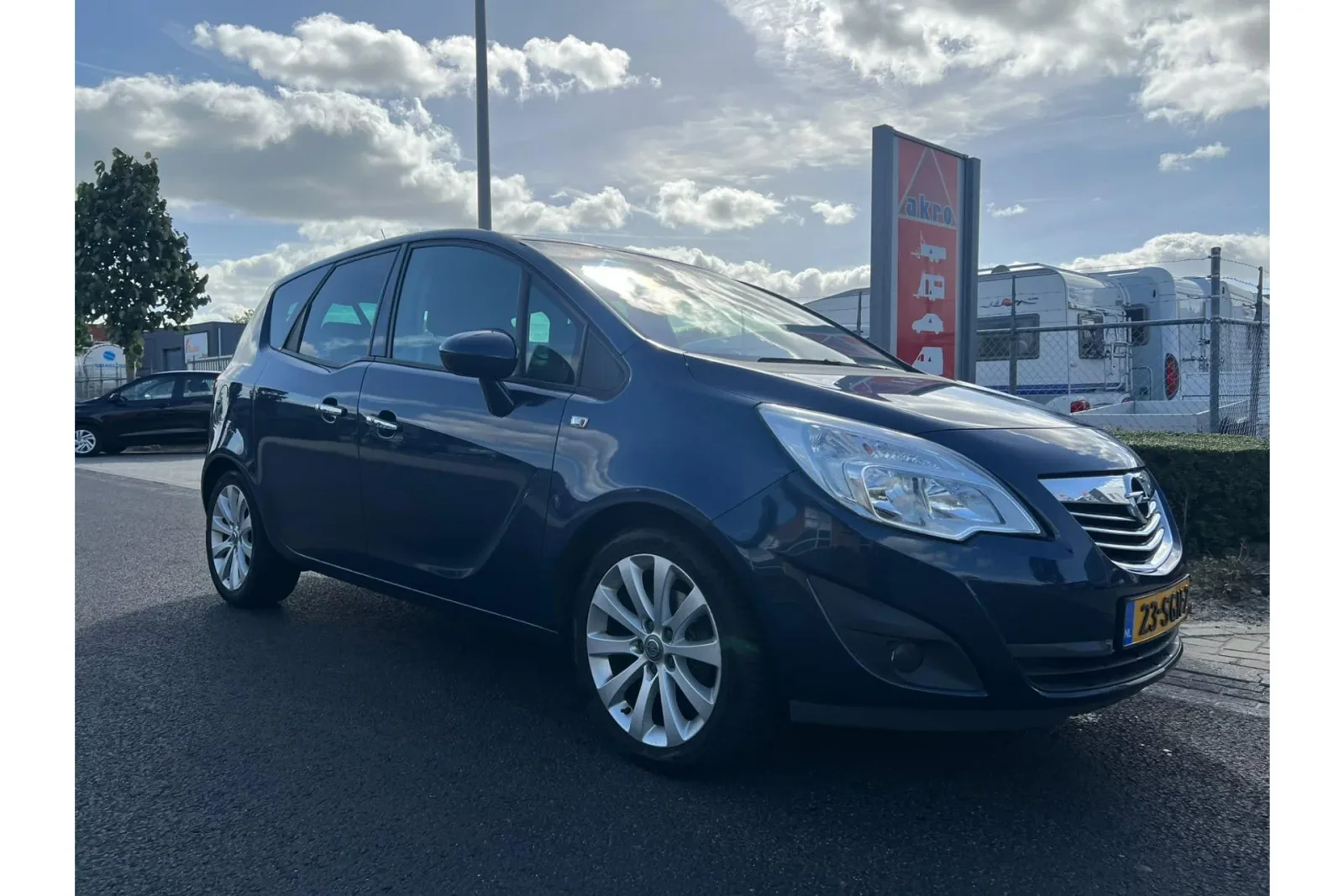 Opel Meriva (2011) — foto 1