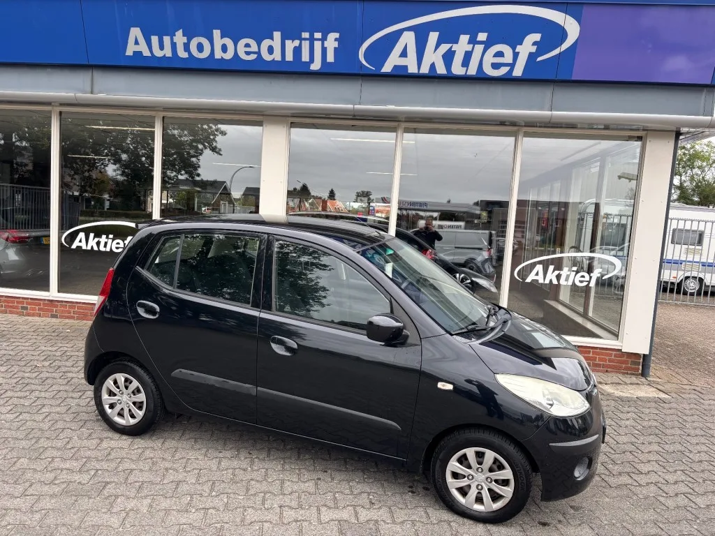 Hyundai i10 (2009) — foto 1