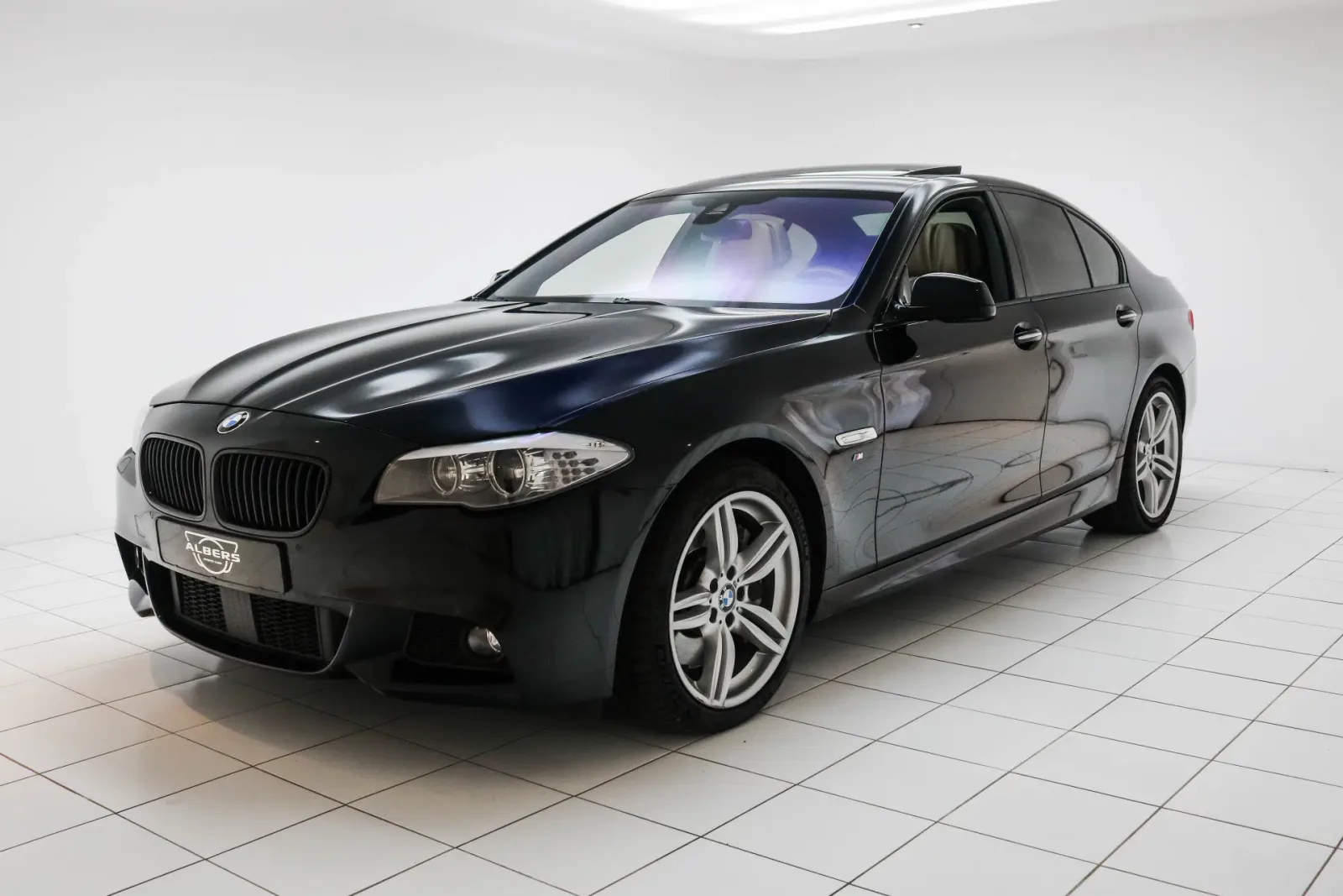 BMW 5-Serie (2012) — foto 1