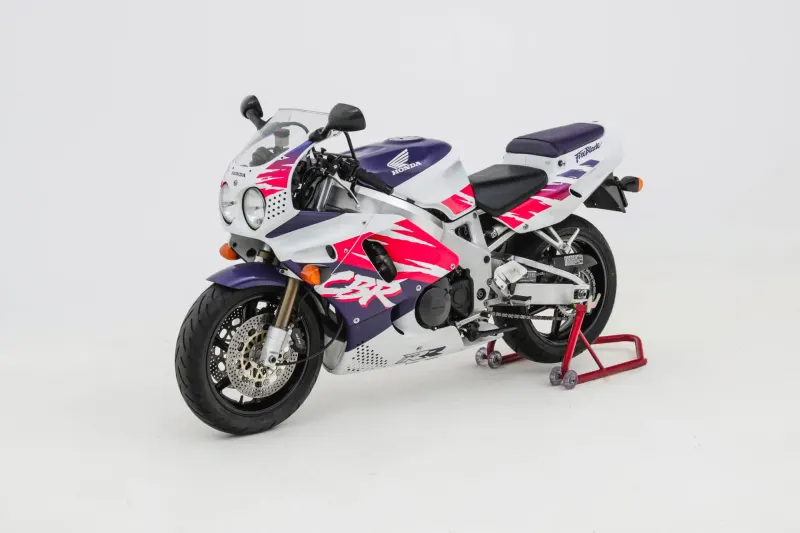 Honda CBR 900 RR Fireblade (1993)