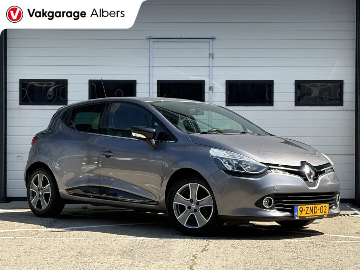 Renault Clio (2015) — foto 1