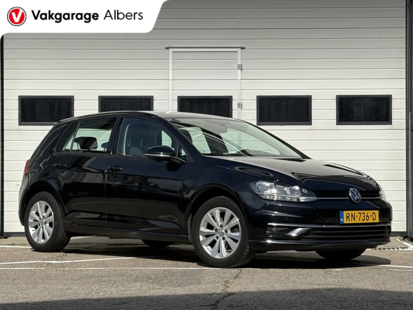 Volkswagen Golf (2018) — foto 1