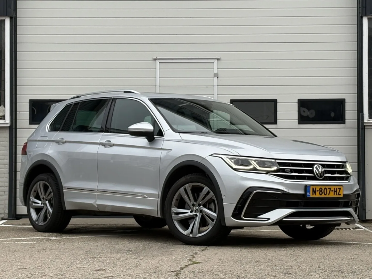 Volkswagen Tiguan (2021) — foto 1
