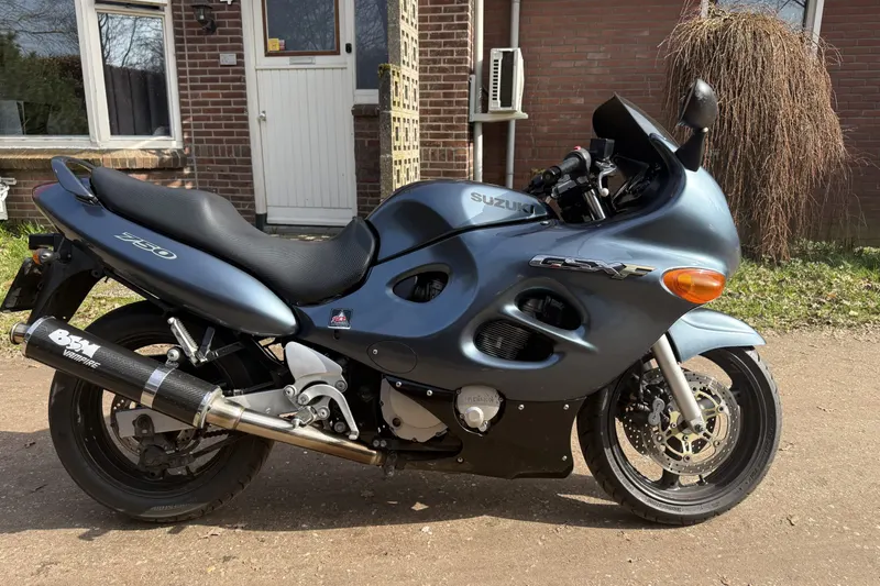Suzuki MOTOREN (2000)