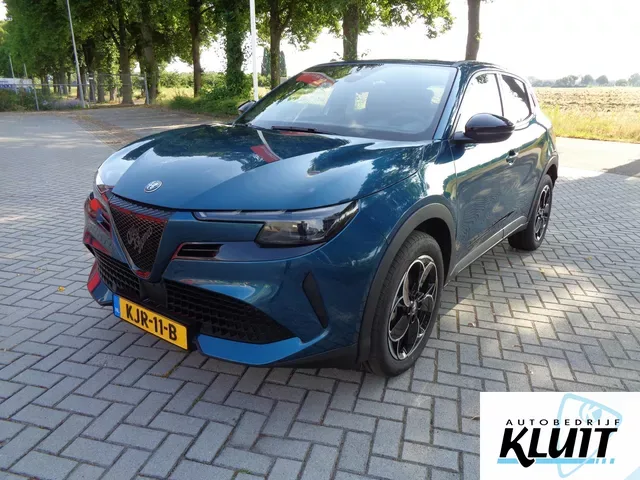 Alfa Romeo Junior (2025) — foto 1