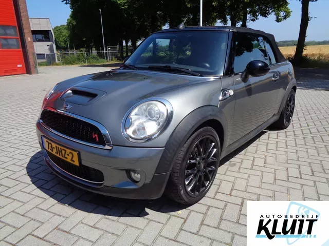 MINI Cabrio (2009) — foto 1